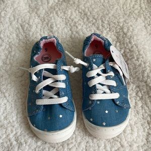 Toddler shoes